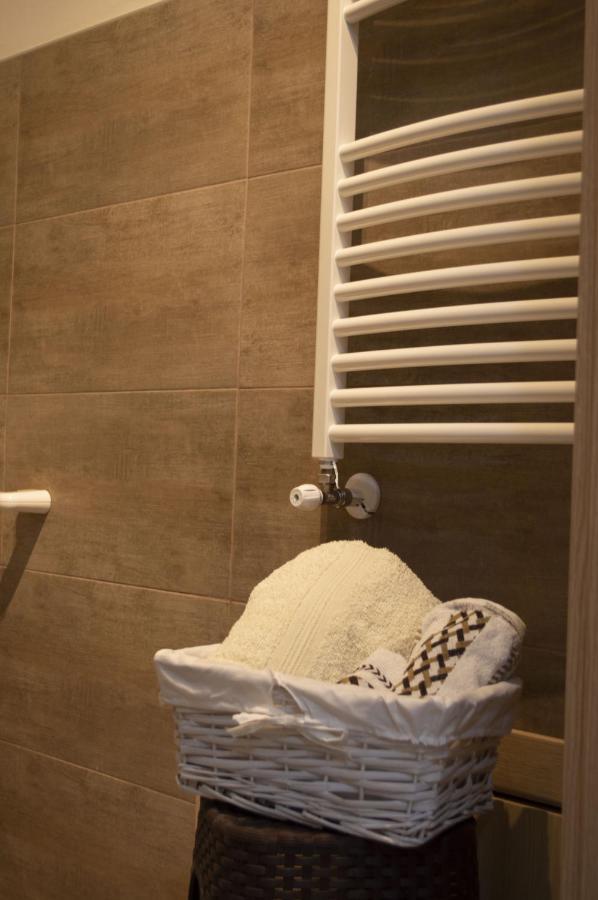 Bed&Breakfast La Volpe Rossa Regalbuto Exterior foto